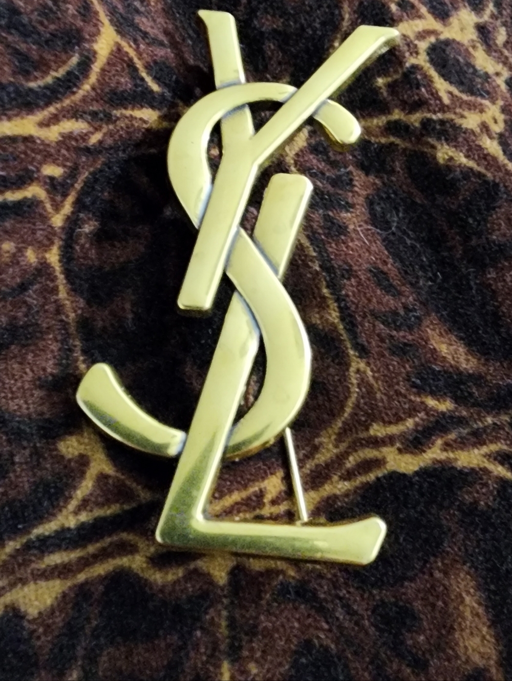 Yves Saint Laurent Gold-Tone Interlocking Logo Brooch - Picture 4 of 4